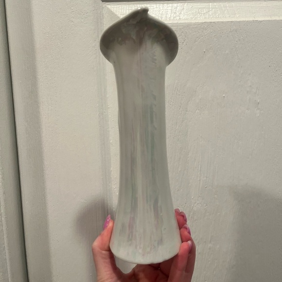 Vintage 1989 FTDA Iridescent Bud Vase - 8.5” Tall - Picture 2 of 5